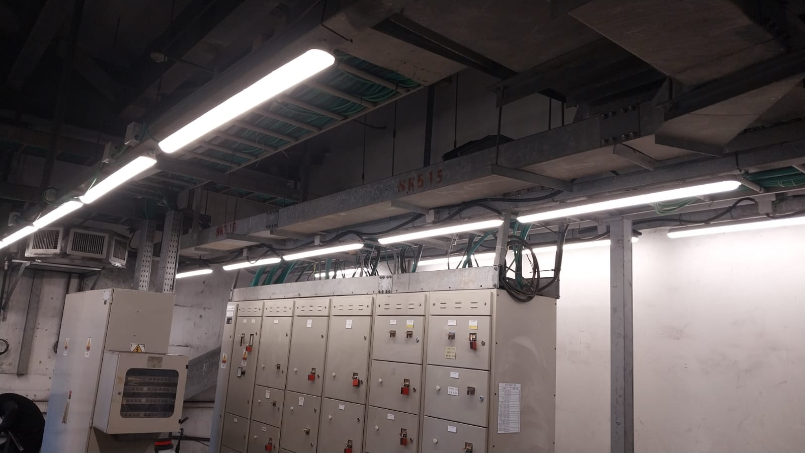 פרוייקט התקנת גופי תאורה